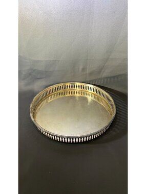 Elegant Leonard Silver-Plated Tray With Detailed Pierced Rim